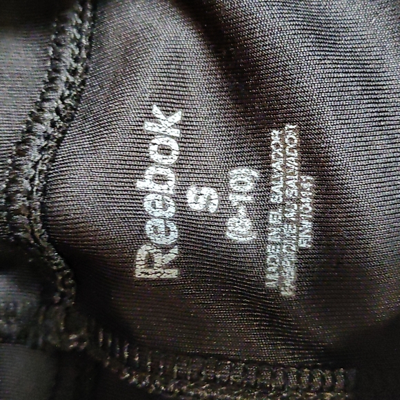 EUC 2 PAIRS OF BOYS REEBOK SHORTS - Picture 5 of 5